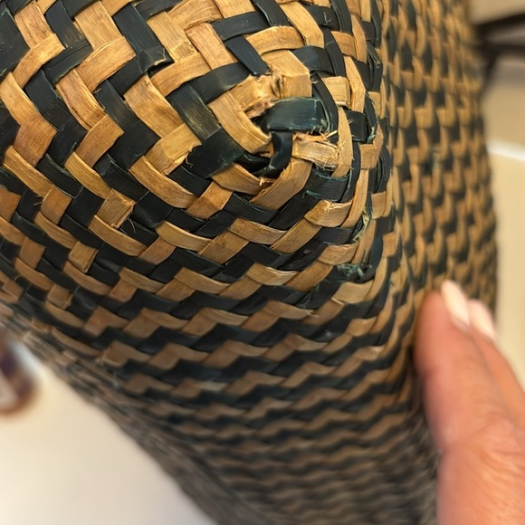 LAUREN RALPH LAUREN BLACK AND TAN WOVEN TOTE BAG MINI TOTE ATTACHED PRELOVED - Picture 12 of 16